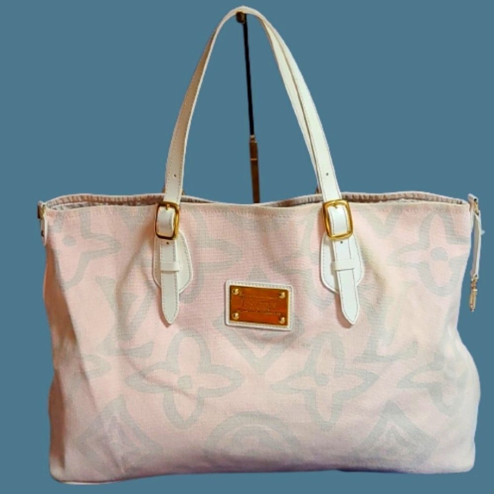 💯 Authentic Louis Vuitton Tote Bag 🍀 - Picture 1 of 17